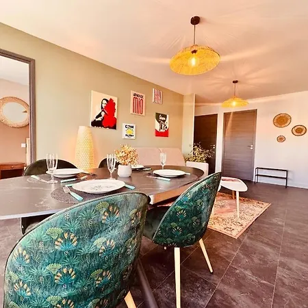 アパート Bella *